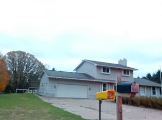 N8052 925th St, River Falls, WI 54022