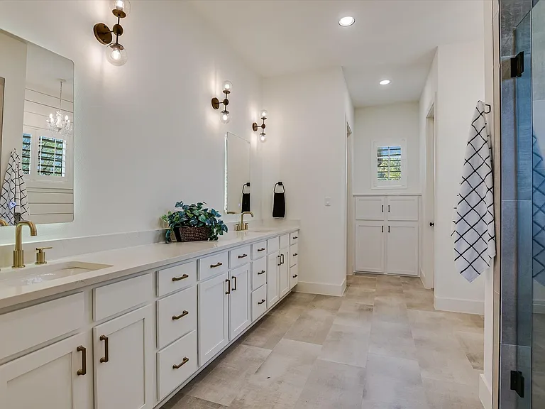935 Wesley Ridge Dr — Photo 22