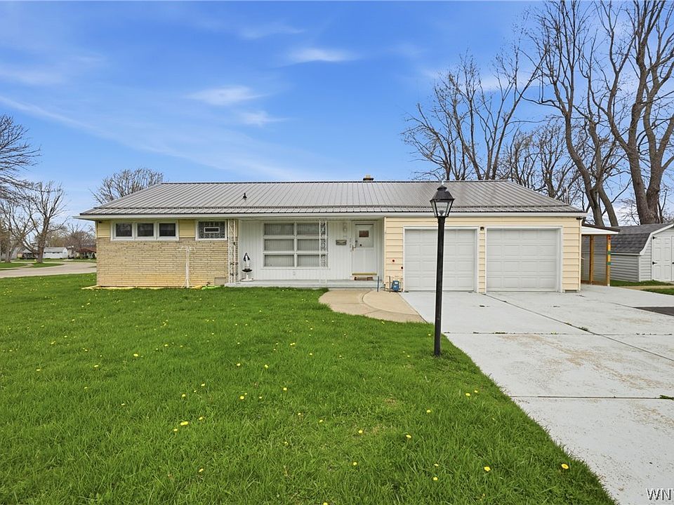 1st image of 2820 Bell Dr