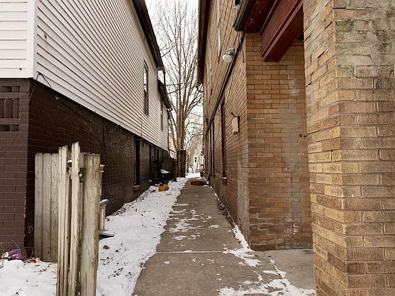 4th image of 2339 South 9th STREET