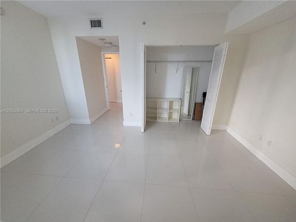 4th image of 325 Biscayne Blvd #1719