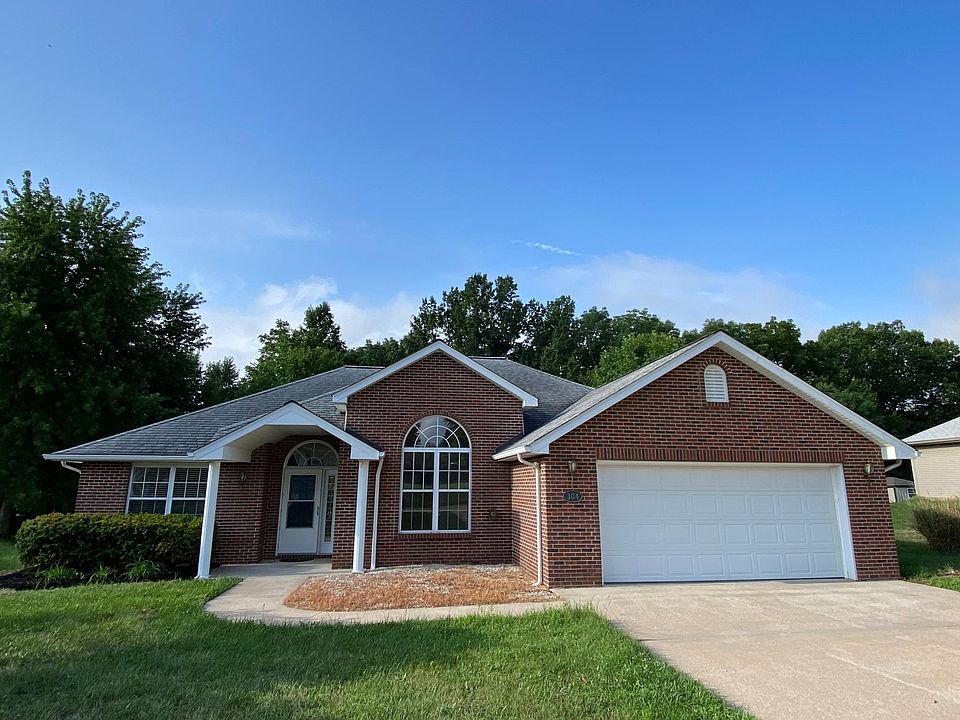 1st image of 304 Renee Dr
