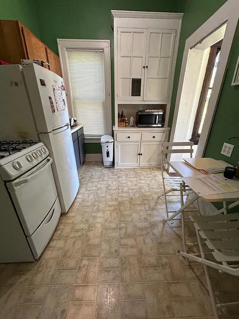 1 Bedroom Apartment Near UW-La Crosse — Photo 4