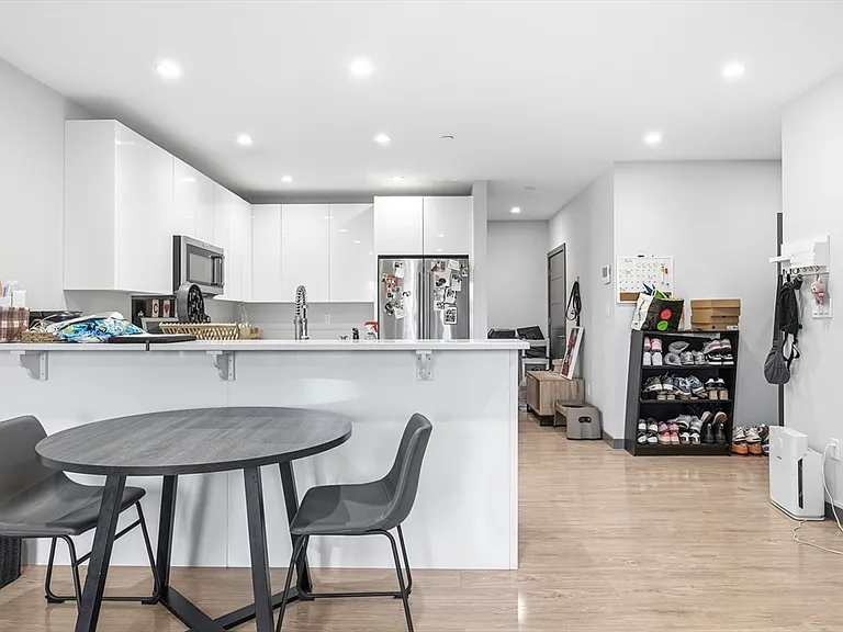 145 Newbury Ave #18 — Photo 7