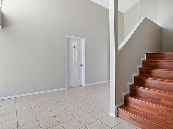 4th image of 111 Blue Indigo Ct