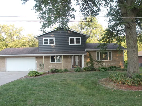 108 Circle Dr, Cambridge, IL 61238