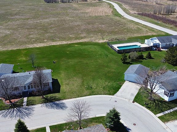5th image of 3640 Lannon Rd