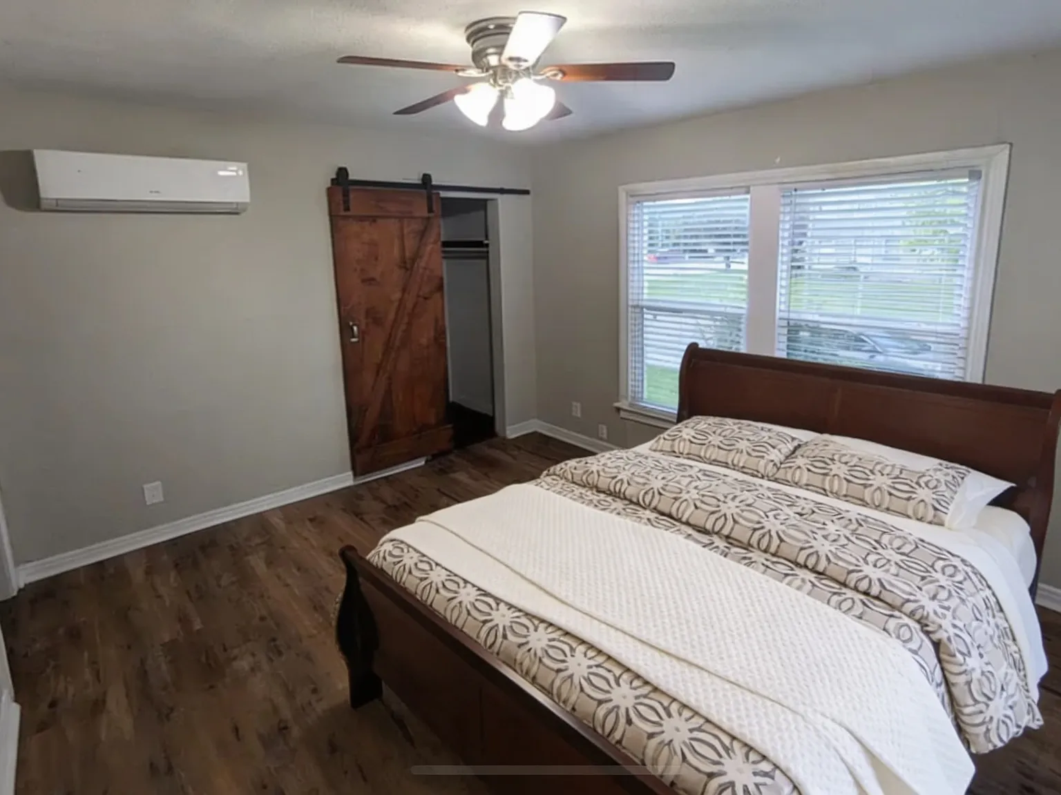 2 bed, 800 sqft, $1,550 — Photo 3