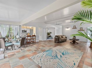 210 Aikahi Loop, Kailua, HI 96734