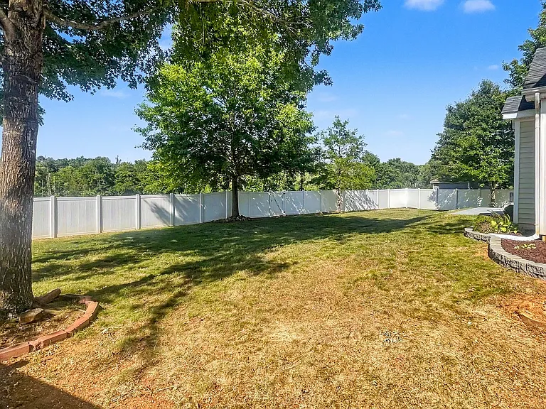 1481 Cantwell Ct — Photo 9