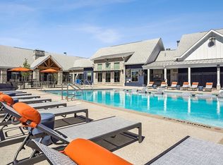 Sabine, Denver, CO 80249