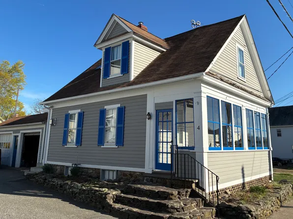 4 Green St, Hudson, MA 01749