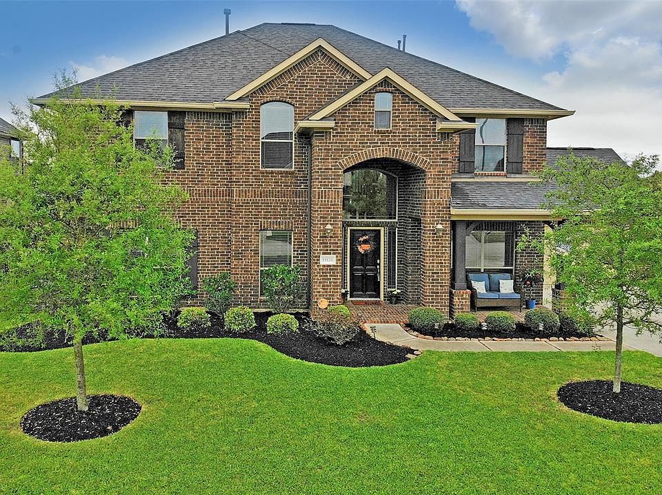 1st image of 11126 S Country Club Green Dr