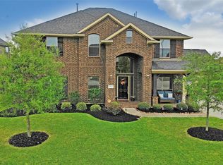 11126 S Country Club Green Dr, Tomball, TX 77375