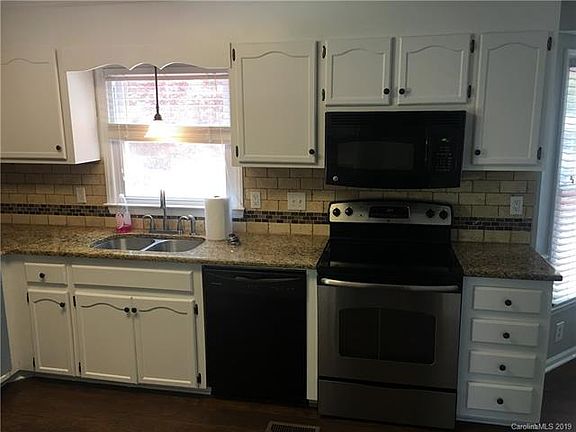 2nd image of 4805 Copperfield Dr