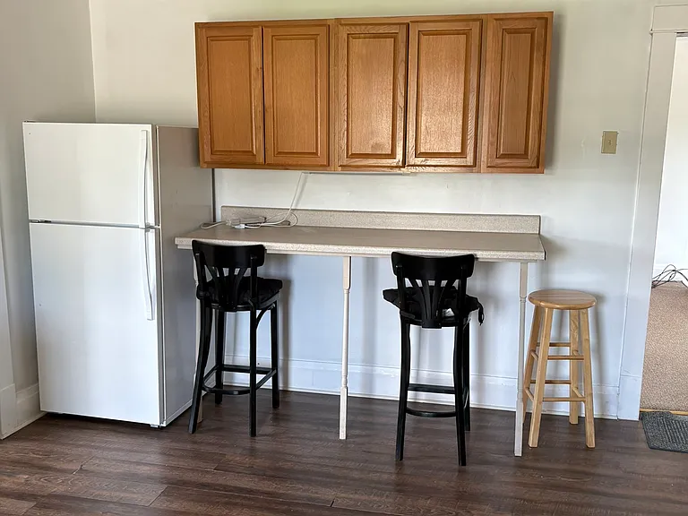 800 Lincoln Ave N #2 — Photo 6