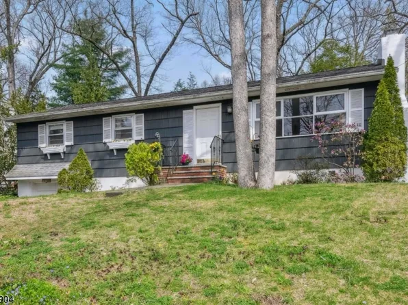 129 Algonquin Trl, Wayne Twp., NJ 07470