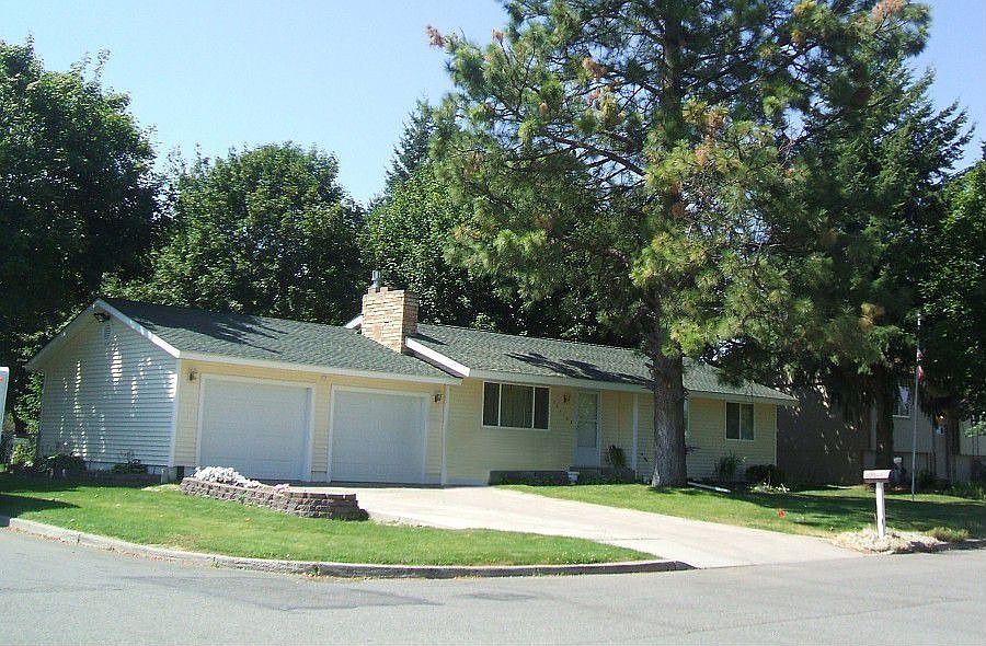 1st image of 12110 E Lenora Dr