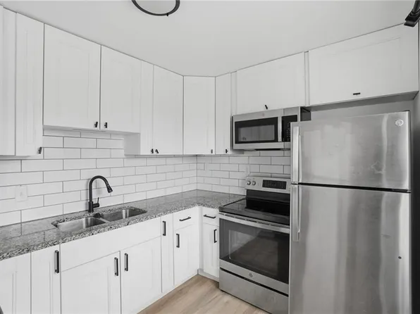 3900 Pleasant Ave, Norfolk, VA 23518