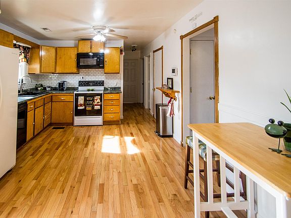 5th image of 702 Janie Ln