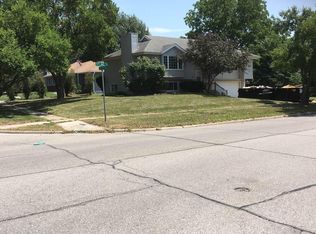 605 5th Ave NW, Altoona, IA 50009