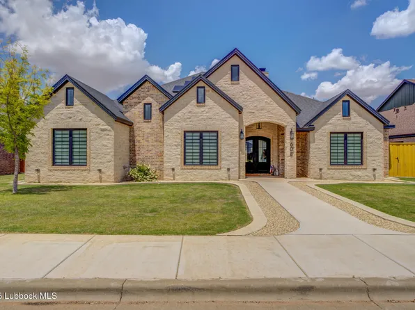 608 N 11th St, Wolfforth, TX 79382