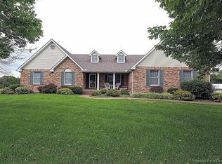 15 McClanahan Rd, Farmington, MO 63640