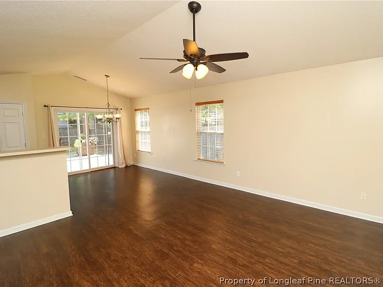 503 Homestead Park Dr — Photo 4
