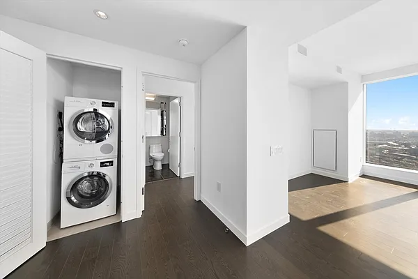 Rented by Compass | media 27