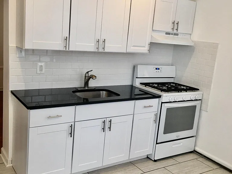 1304 E Columbia Ave #2 — Photo 4
