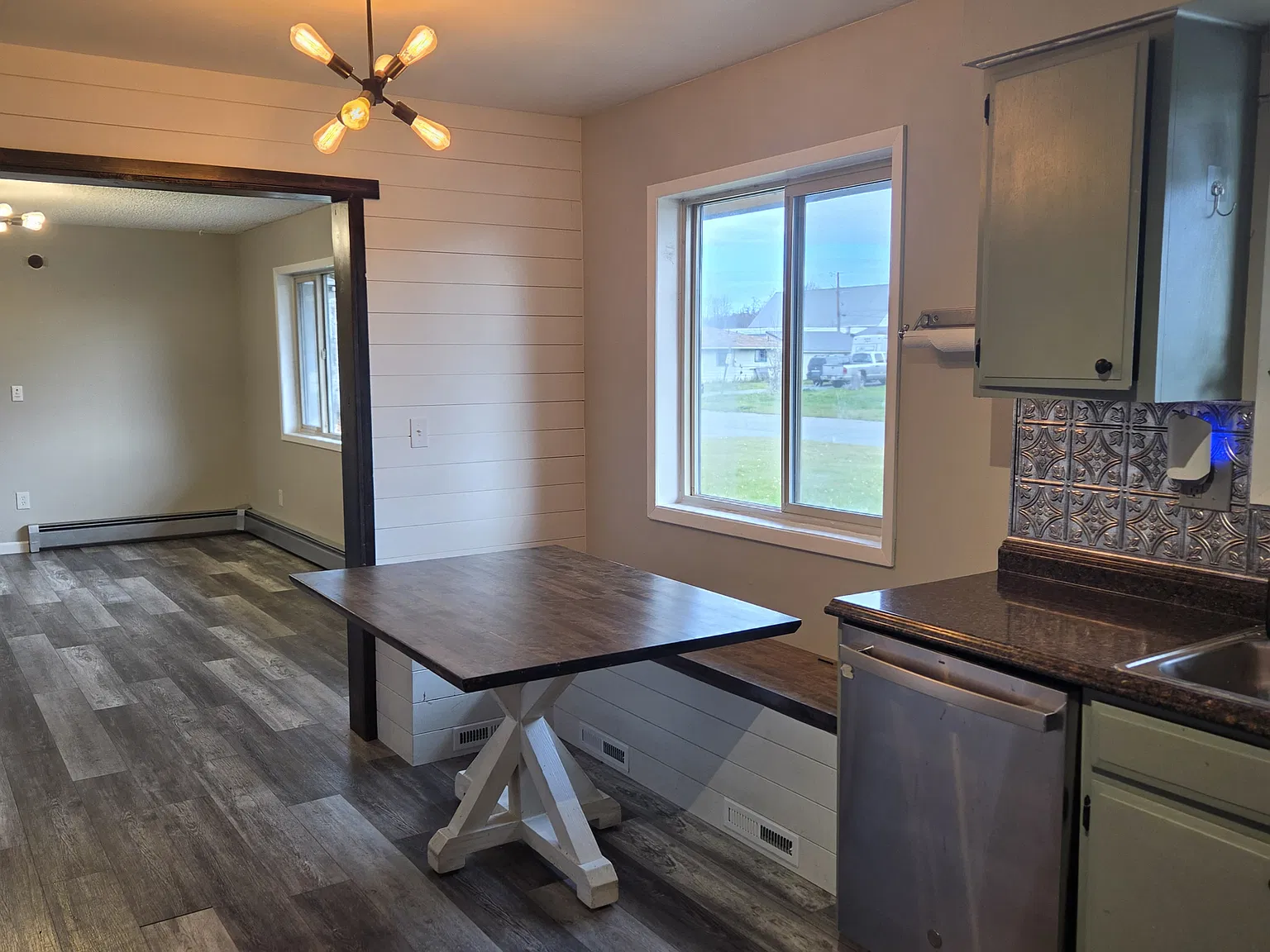 139 S Parkwood St — Photo 4