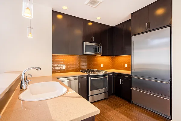 Rented by Compass | media 12