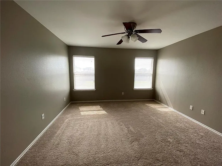 12817 Chime Dr — Photo 14