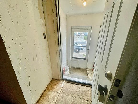 4th image of 523 N North St