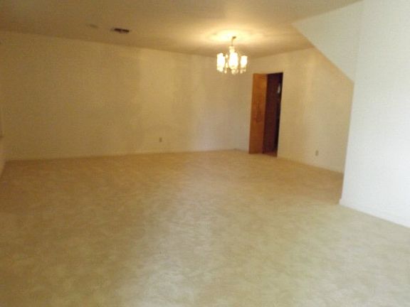 2nd image of 1125 Cypress Dr
