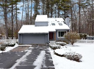 3 Linda St, Windham, NH 03087