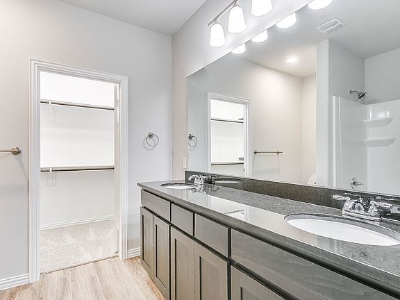 3rd image of 5625 McLanahan Ln