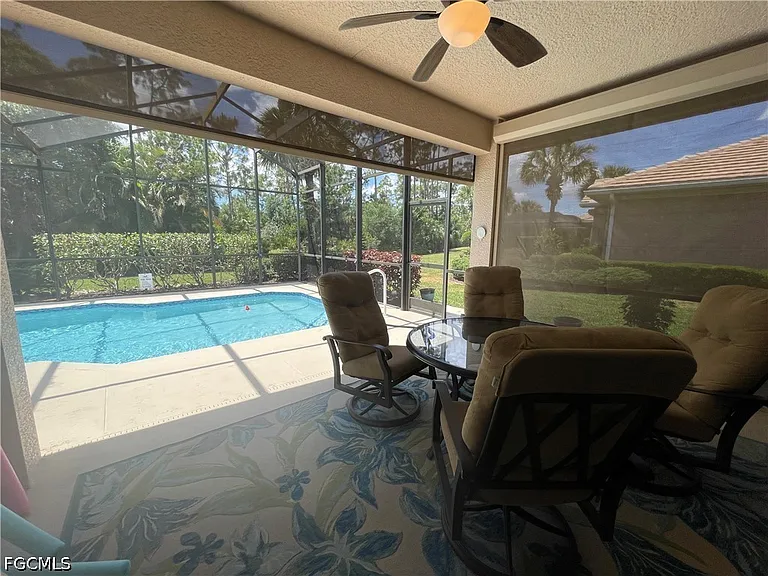 10630 Camarelle Cir — Photo 9
