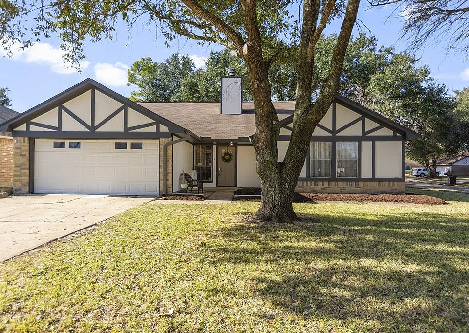 Beautiful curb appeal- exterior trim and fascia repainted, large corner lot.