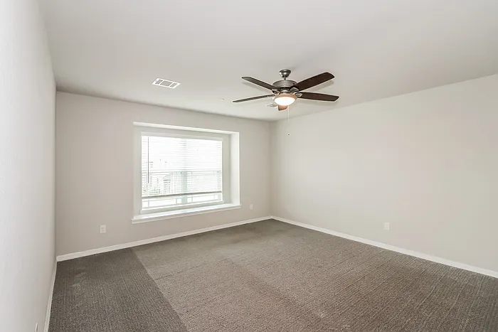 2850 Scanlan Mdw — Photo 14
