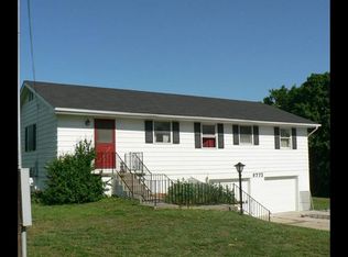 8773 Longview Dr, Ozawkie, KS 66070