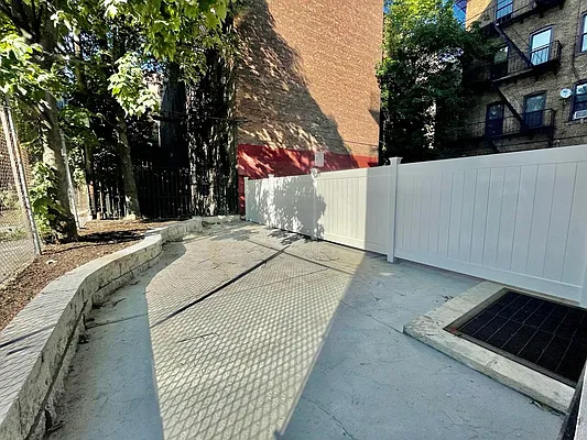 Rented by Compass | media 5