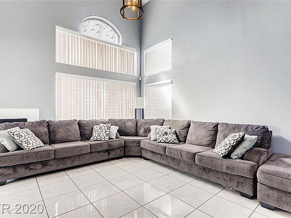 4th image of 5885 Woodfield Dr