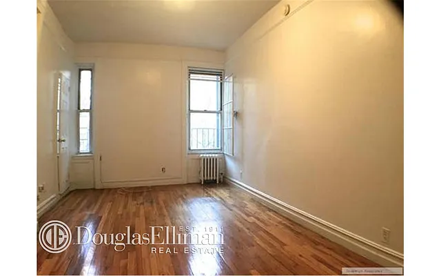 Rented by Douglas Elliman | media 16