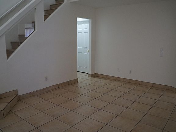 3rd image of 7528 Mission Palm St