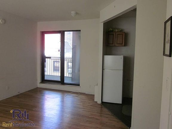 3rd image of 155 E 30th St APT 4D