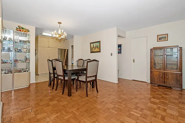 Sold by Trebach Realty | media 29