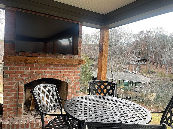 4th image of 135 Hammock Pointe Dr