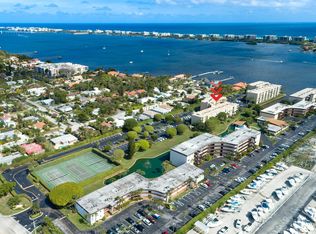 890 N Federal Hwy APT 302, Lantana, FL 33462