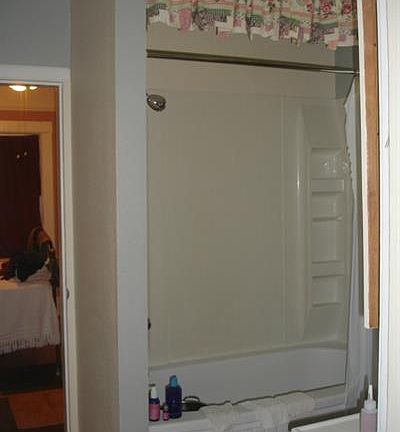 3rd image of 1502 4th Ave E